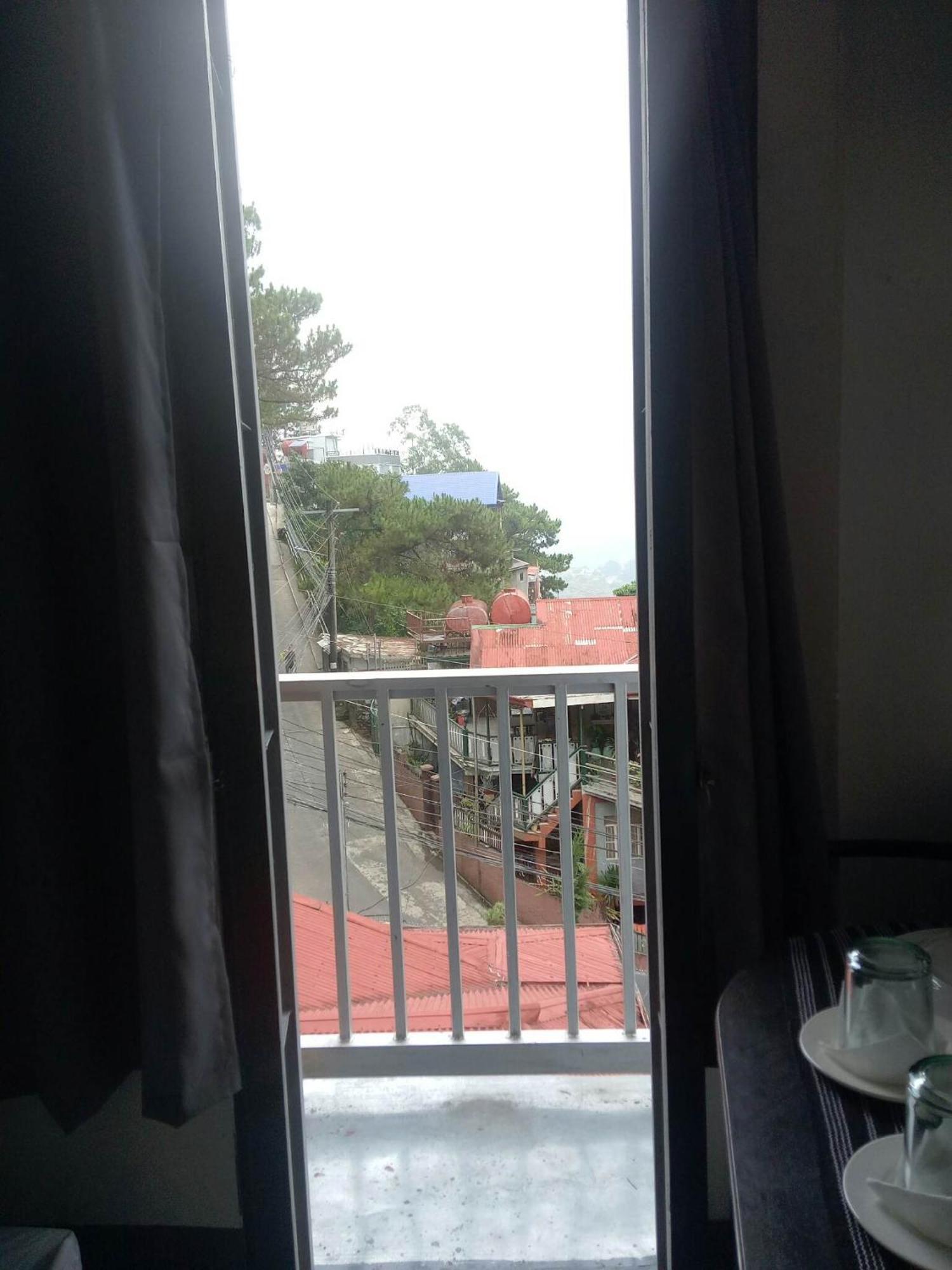 De Hagan Transient Baguio City Номер фото